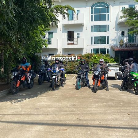 Hotel Maesot Siri Mae Sot Esterno foto