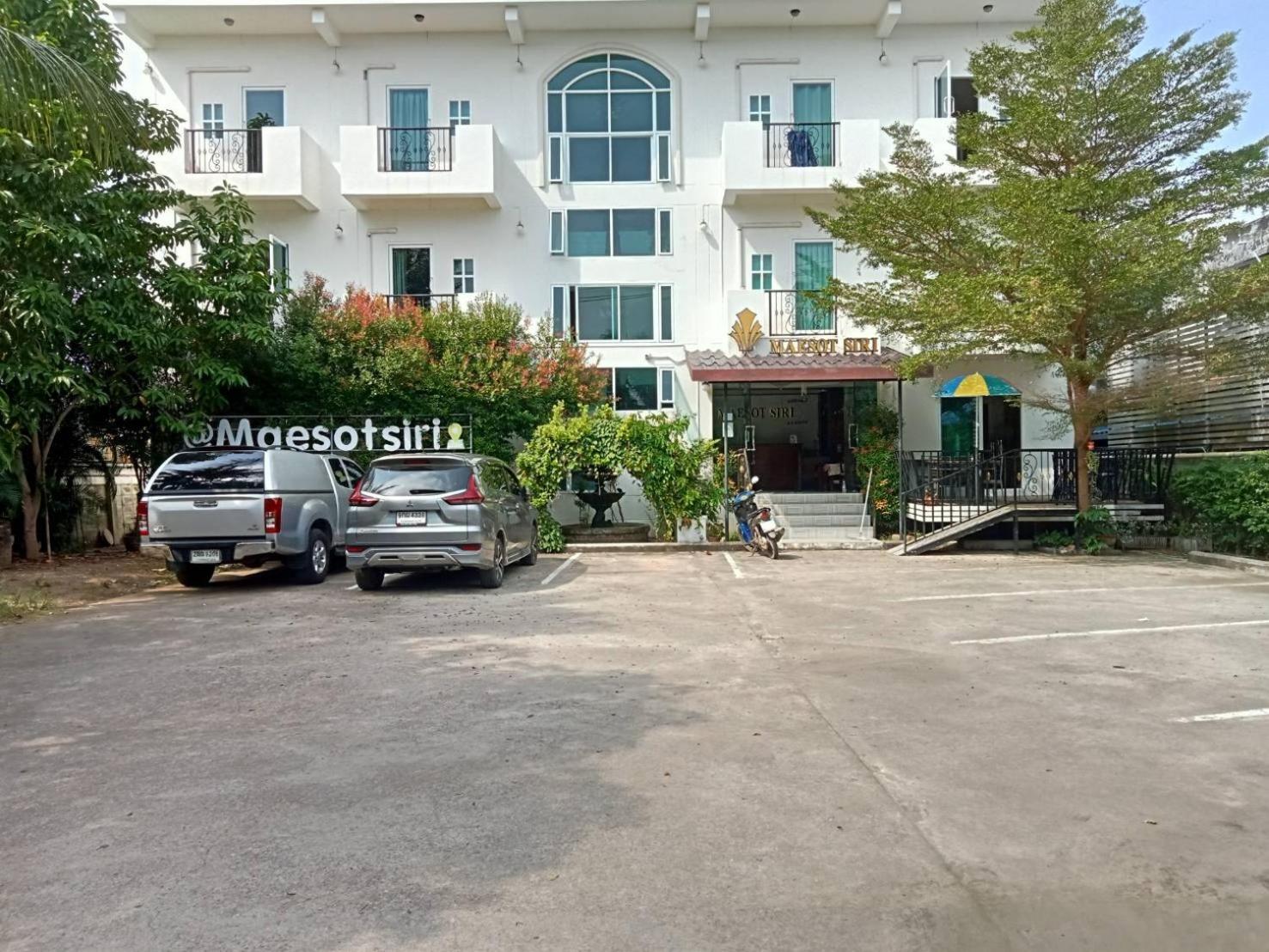 Hotel Maesot Siri Mae Sot Esterno foto