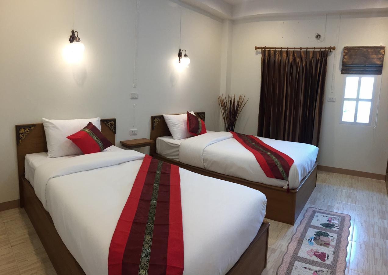 Hotel Maesot Siri Mae Sot Esterno foto