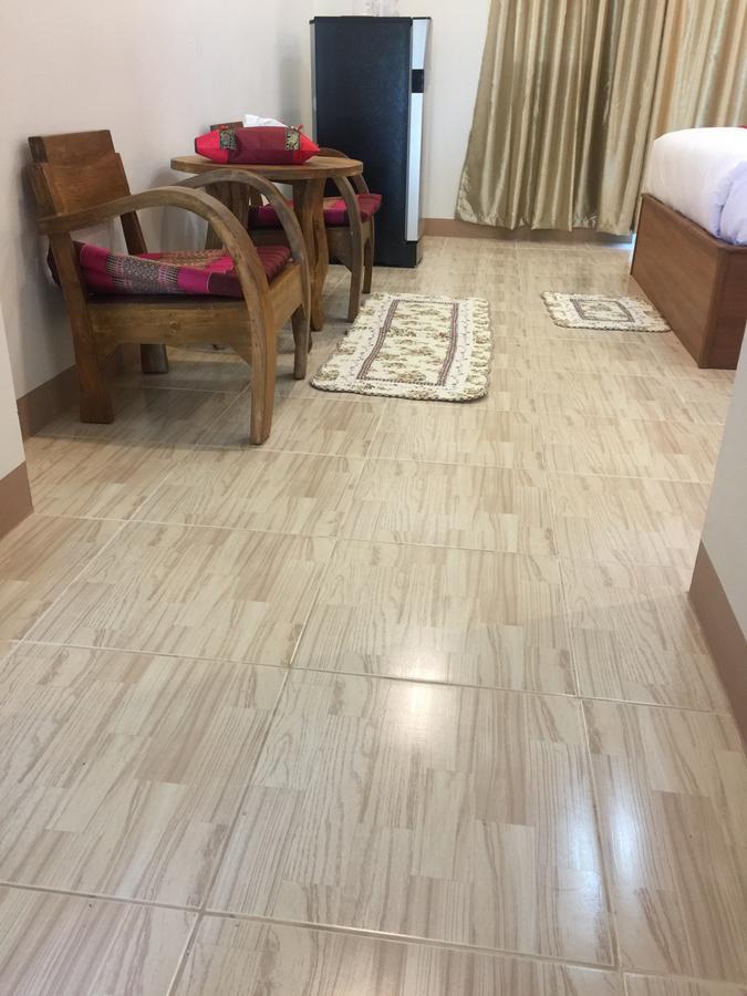 Hotel Maesot Siri Mae Sot Esterno foto