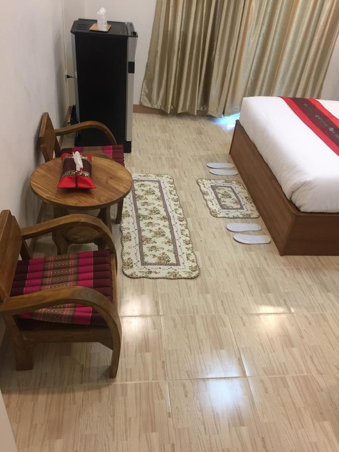Hotel Maesot Siri Mae Sot Esterno foto