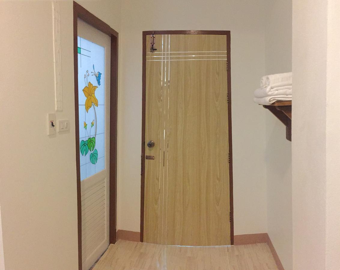 Hotel Maesot Siri Mae Sot Esterno foto