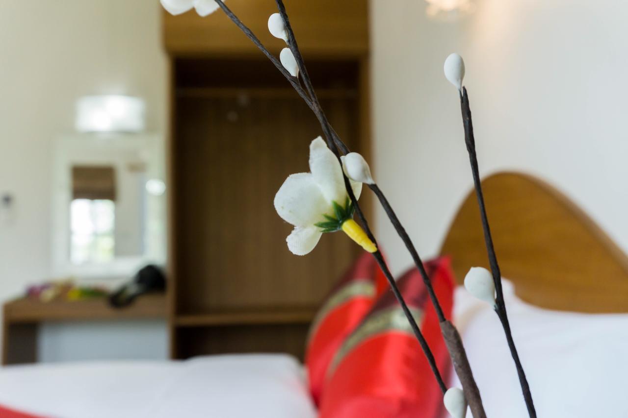 Hotel Maesot Siri Mae Sot Esterno foto